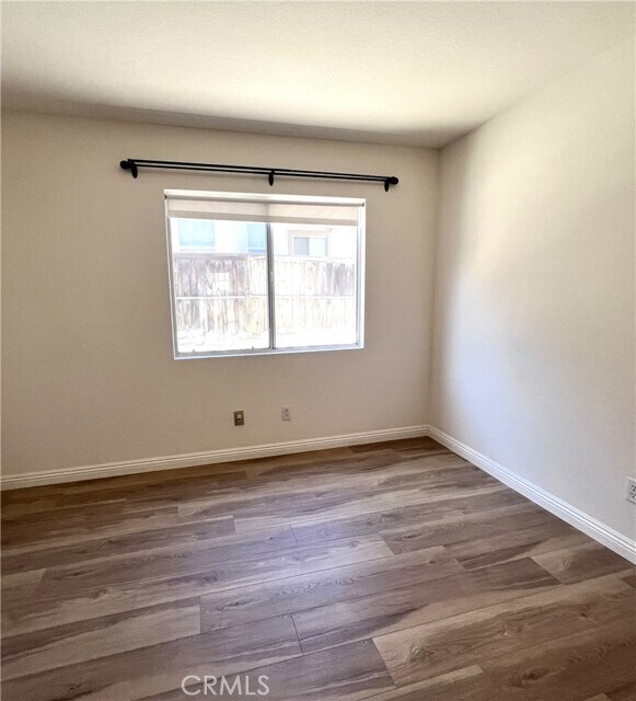Building Photo - 20865 Oakdale Ln