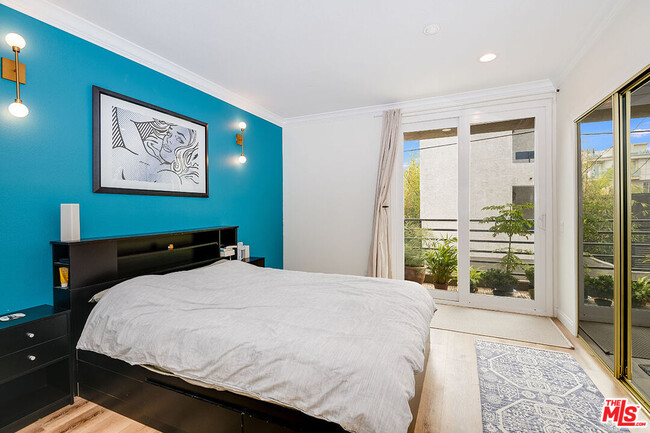 Building Photo - 20 Catamaran St