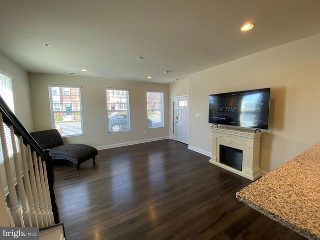 Building Photo - 5001 Judicial Way