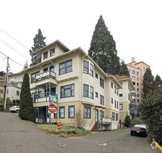 Building Photo - The Drake Apartments