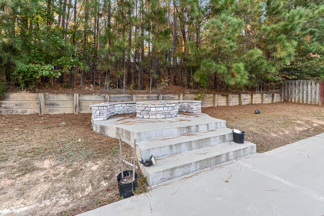 Building Photo - 1023 Iris Glen Dr