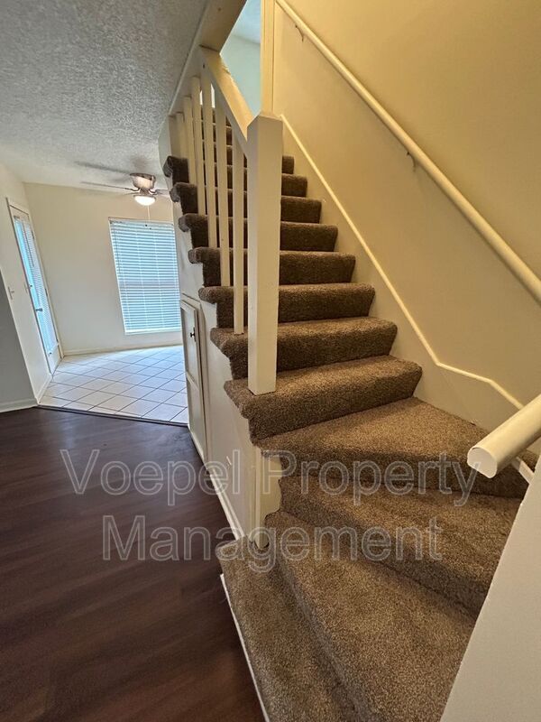 Building Photo - 10103 E 67th St