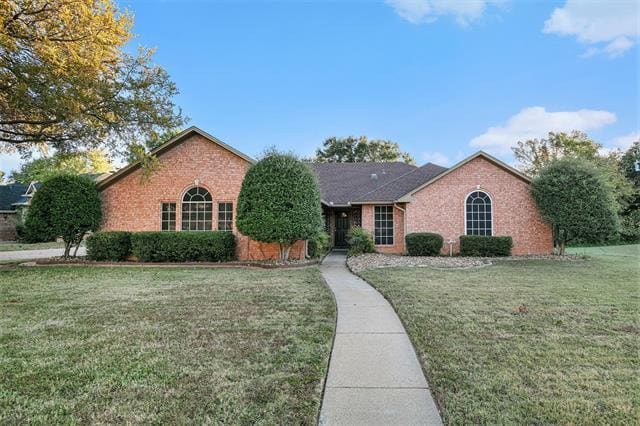 Primary Photo - 1418 Holley Creek Ln