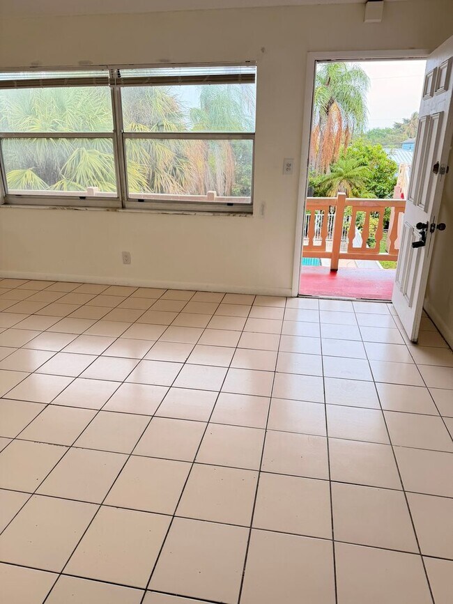 Building Photo - One-bedroom for rent in Pompano Beach