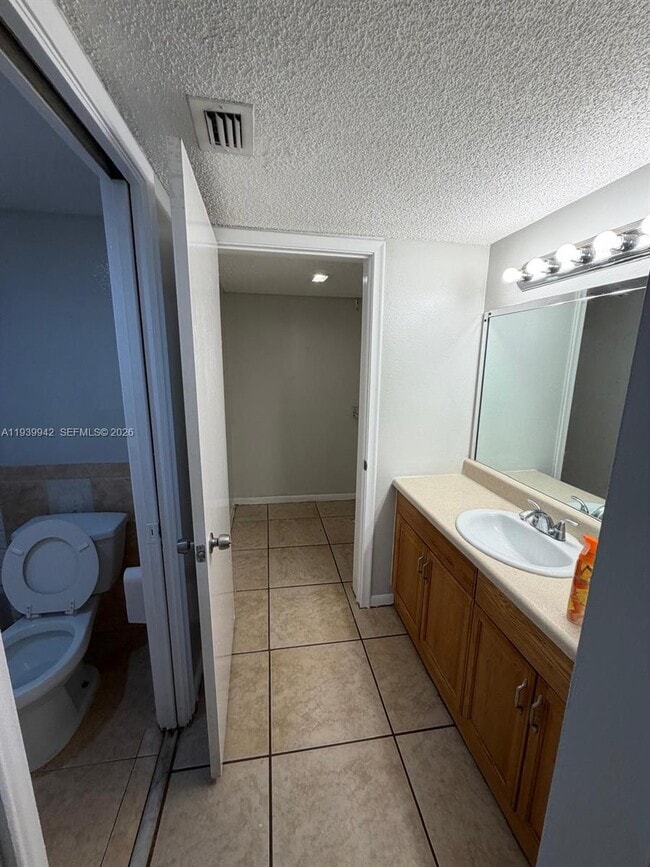 Building Photo - 1820 N Congress Ave