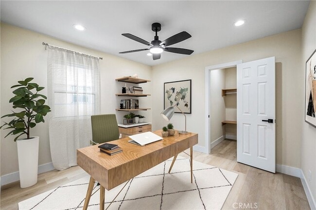 Building Photo - 745 W 106th St