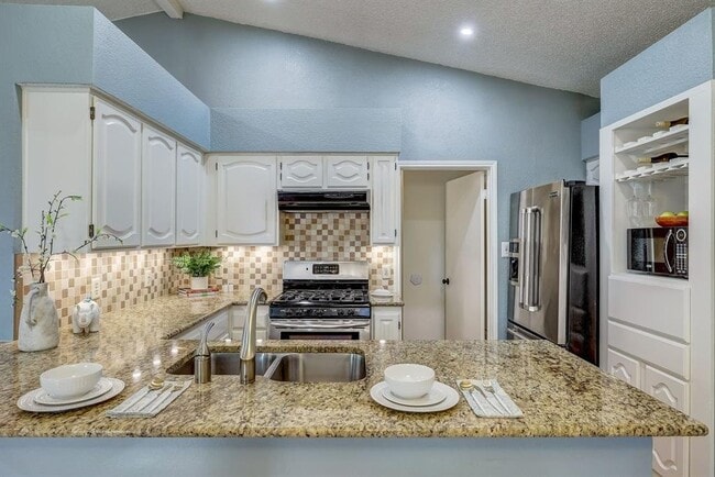 Building Photo - 13006 Moorcroft Ln