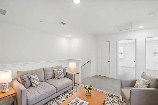 Building Photo - 233 Berthe Ct