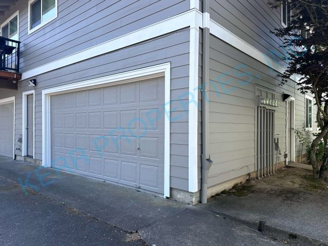 Building Photo - Charming 2-Bedroom Condo Oasis in Gresham – Cozy 780 Sq. Ft. Retreat!
