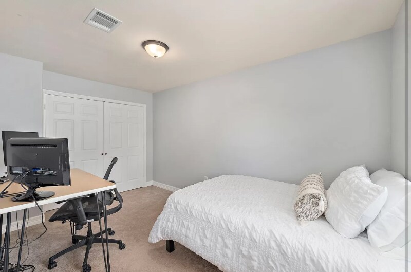 Building Photo - 1524 Evelyn St