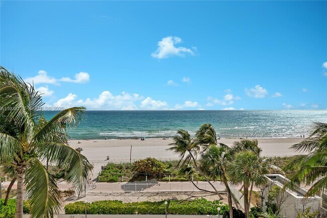 Building Photo - 5415 Collins Ave