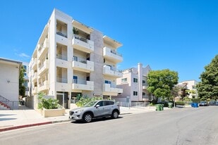 Building Photo - 11831 Avon Way