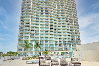 Building Photo - Available NOW