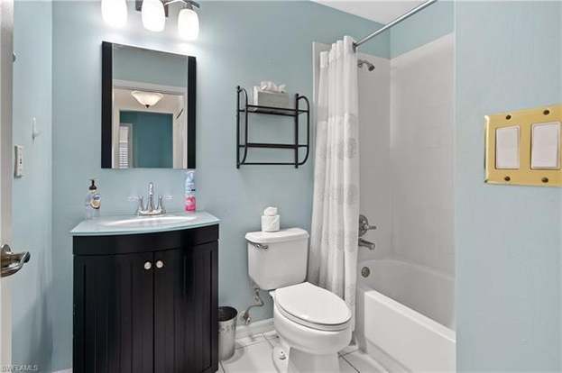 Building Photo - 15035 Sterling Oaks Dr