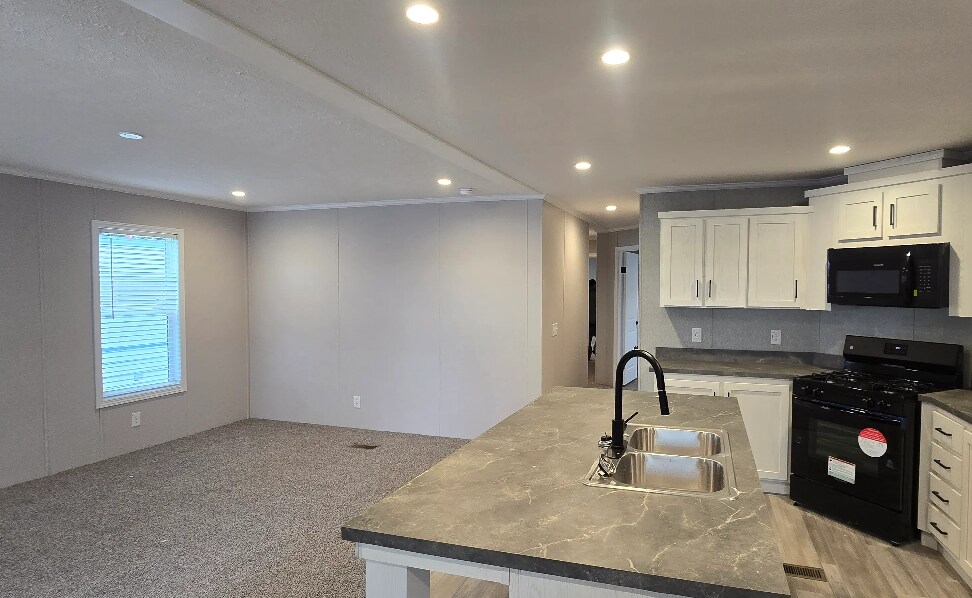 Building Photo - 49477 Au Lac Dr E