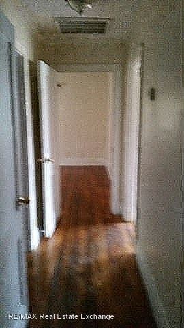 Building Photo - 2 br, 1 bath House - 510 N. Jones St