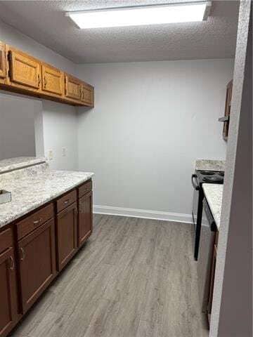 Building Photo - 1600 Newport Pl