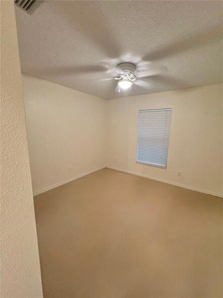 Building Photo - 41 Felwood Ln