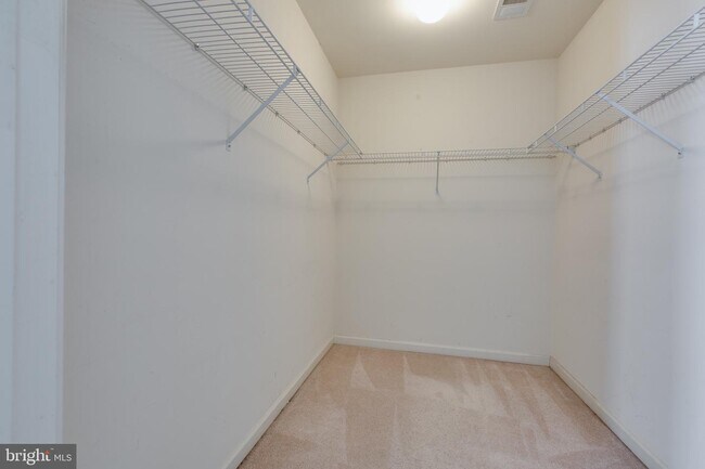 Building Photo - 7543 Maidenhead Dr