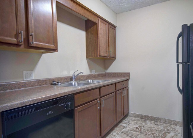 Building Photo - Auburn