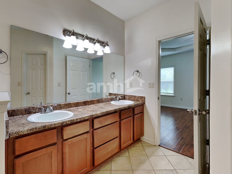 Building Photo - 8532 Wood Mills Dr W