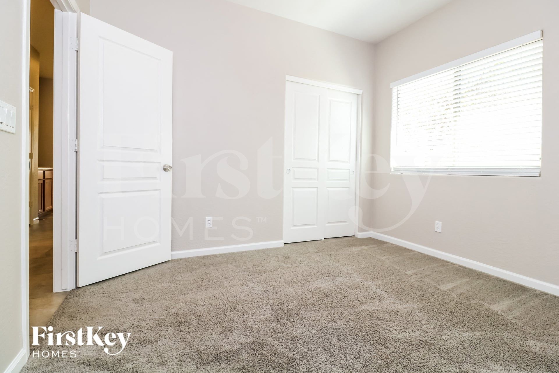 Building Photo - 1127 S 220th Dr