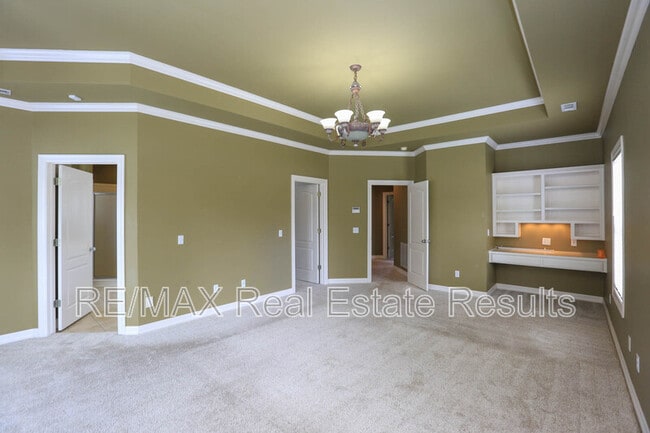 Building Photo - 5602 S Bent Tree Dr