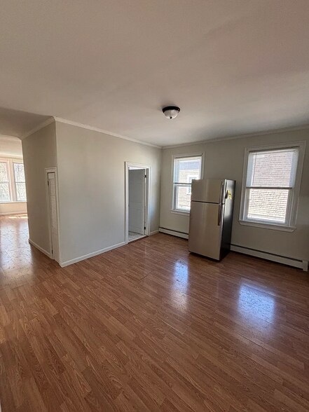 Building Photo - 77 Pekin St