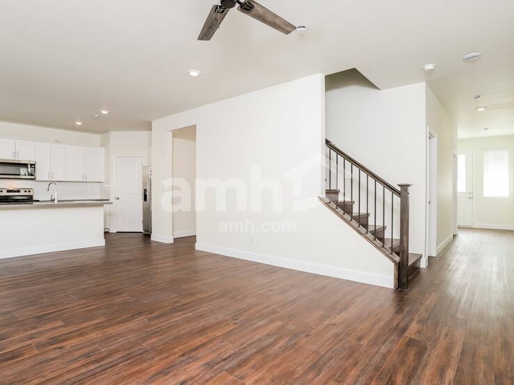 Building Photo - 6545 Enlightenment Dr