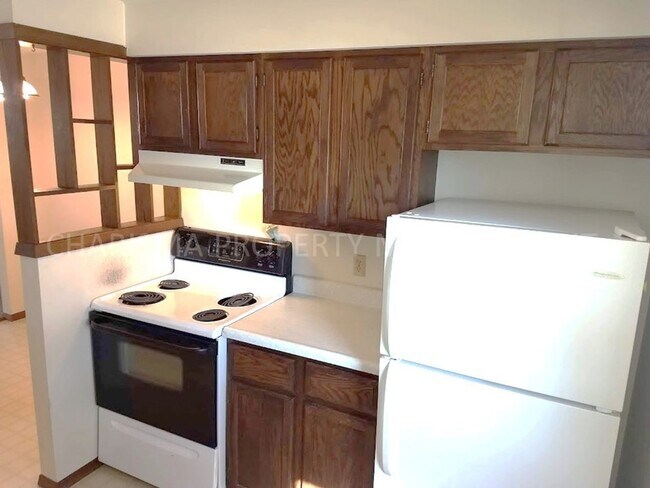 Building Photo - 2 BD - WHEN LOCATION, COMMUNITY AND PRICE ...