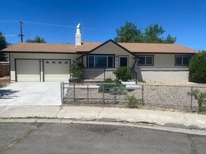 Building Photo - 2808 Marvin Dr