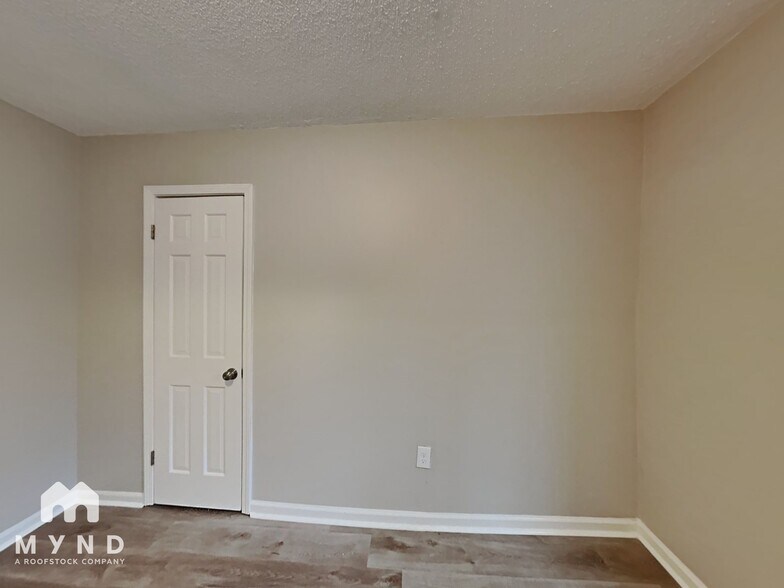 Building Photo - 6082 Belle Grove Cove N