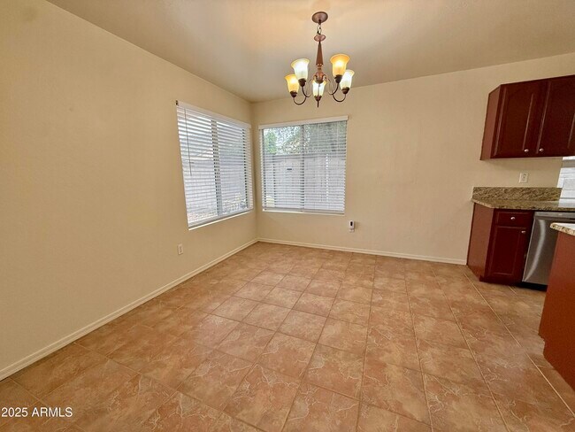 Building Photo - 1702 E Blackhawk Dr