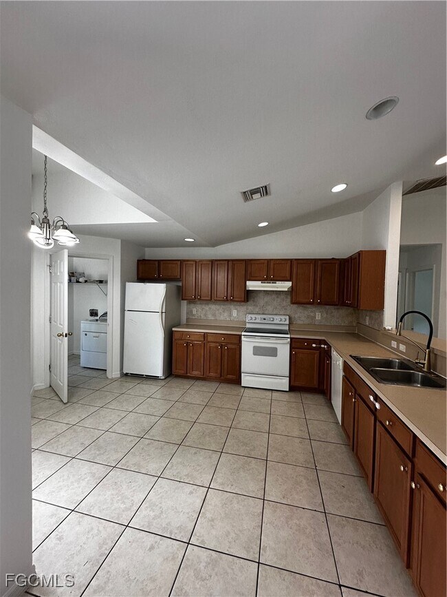 Building Photo - 301 East 12th Street