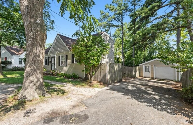 Building Photo - 3343 Clark Cir