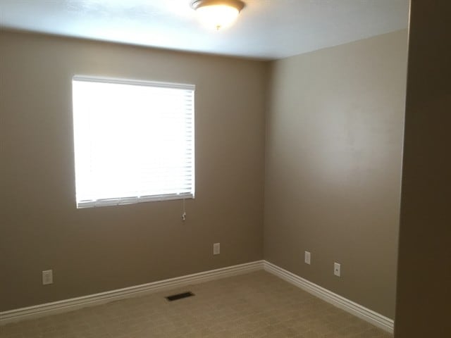 Building Photo - 934 E 490 N