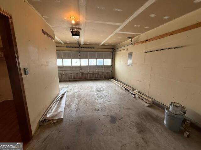Building Photo - 8351 Post Oak Ct