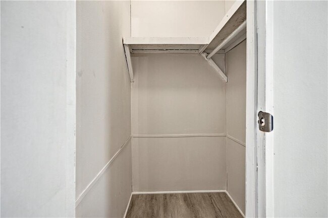 Building Photo - 8155 Knight Ln