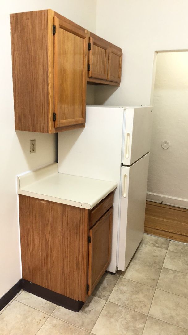 Interior Photo - Palisades Towers