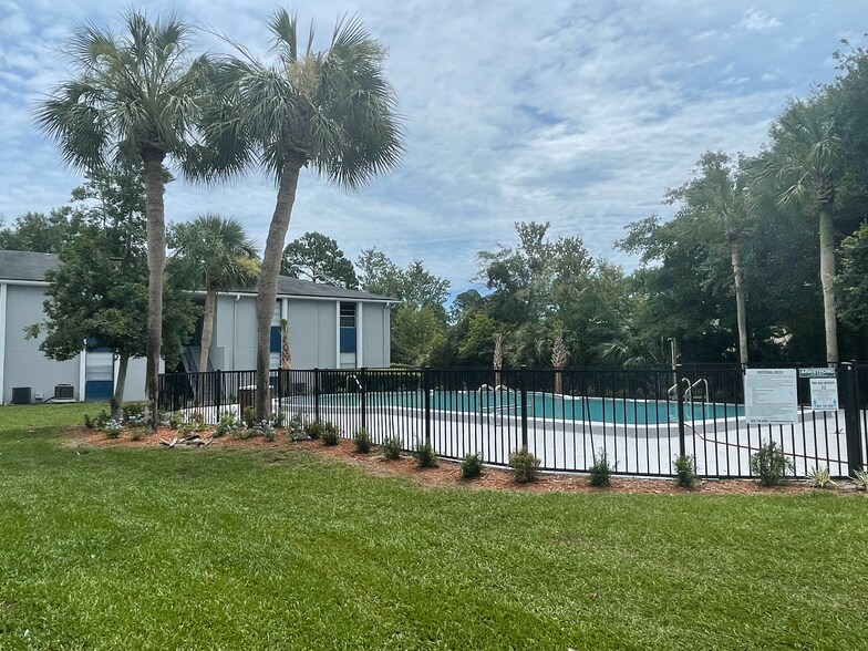 Riverview Apartments 301 Caravan Cir Jacksonville FL 32216