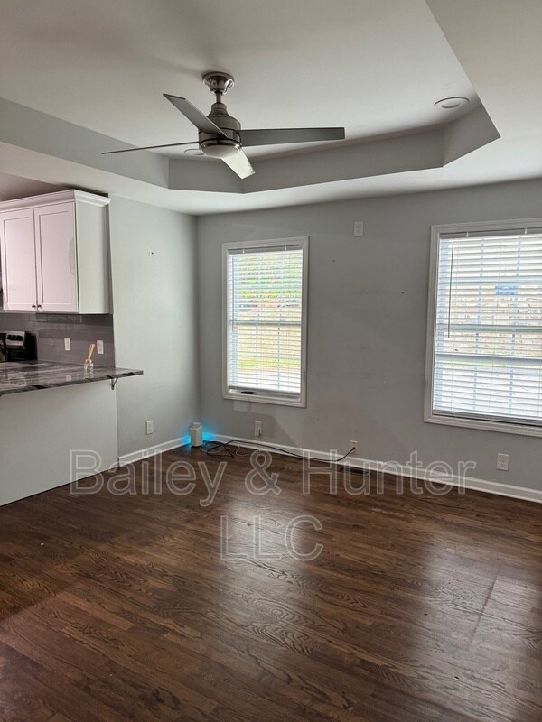 Building Photo - 85 Meldon Ave SE