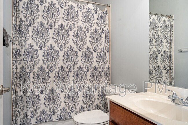 Building Photo - 4203 Talon Dr