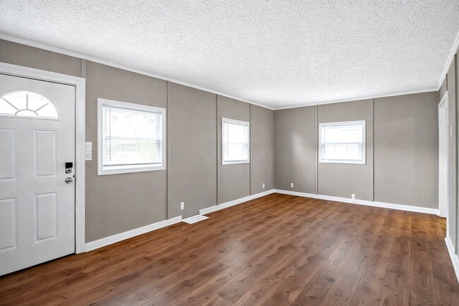 Building Photo - 2343 St Peter St