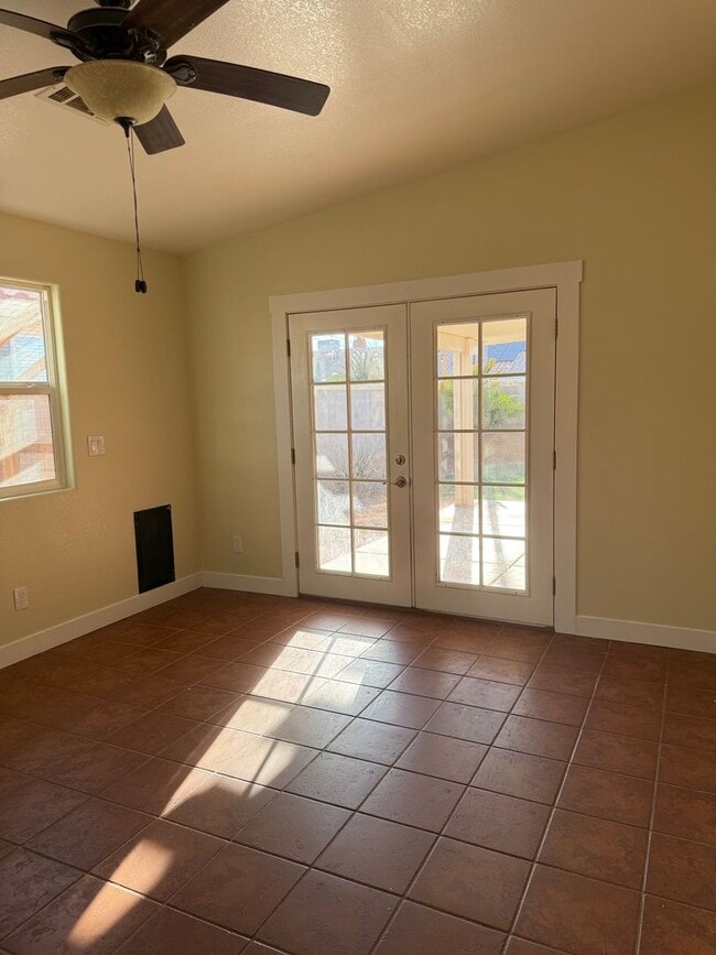 Building Photo - 216 Red Cloud Terrace