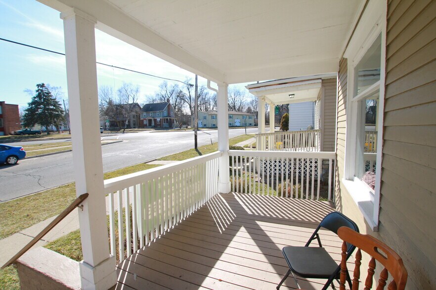 Building Photo - 710 Emmet St