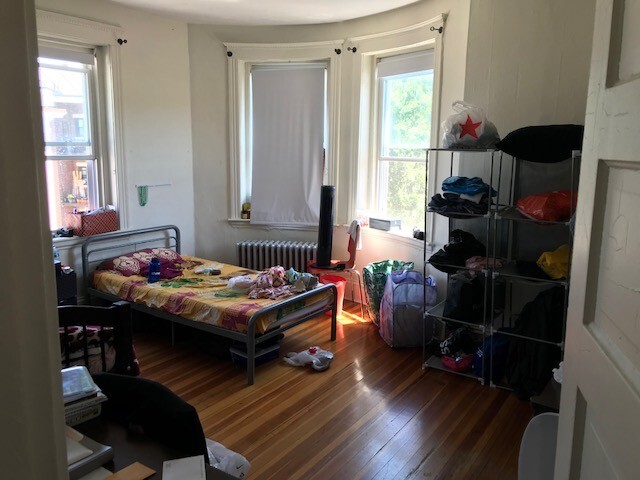 Building Photo - 1375 Commonwealth Ave