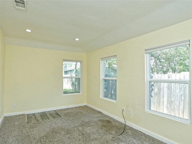 Building Photo - 7310 Inspiration Dr
