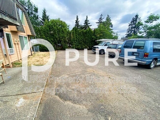Building Photo - 8584 SE 72nd Ave