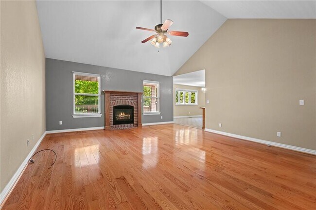 Building Photo - 99 Buckingham Dr