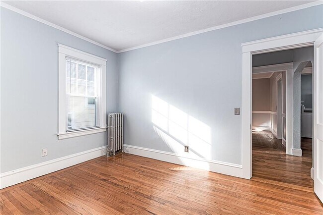 Building Photo - 30 Taft Ave